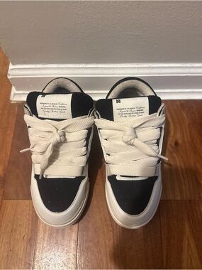 AMIRI Black and Silver Low-Top Sneakers